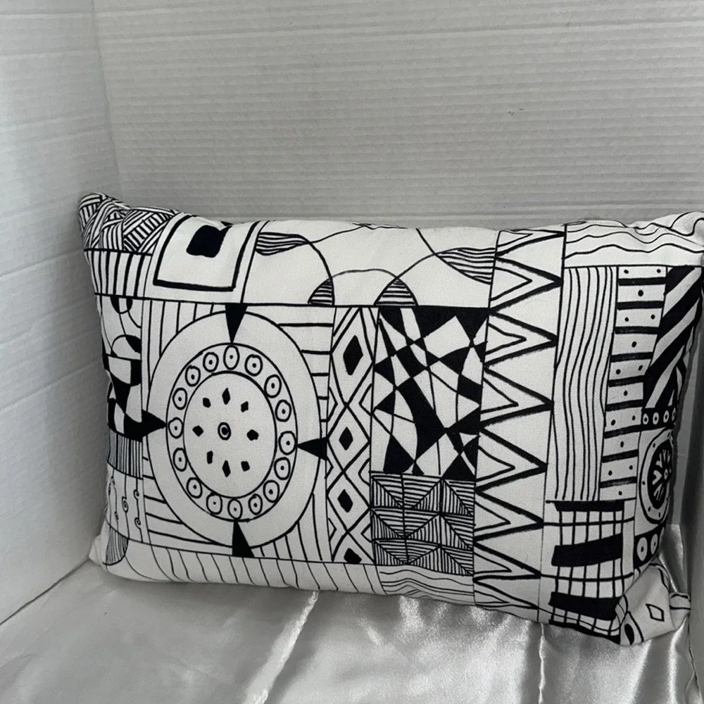 Autistic Designed Geometric Throw Pillow 